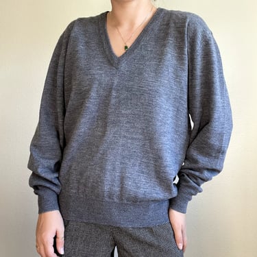 Vintage Mens Gray 100% Merino Wool V Neck Minimalist Lightweight Sweater Sz XL 