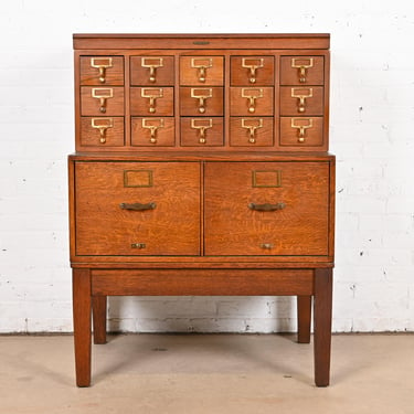 Arts & Crafts Oak 17-Drawer Card Catalog Filing Cabinet by Remington Rand, Circa 1940s