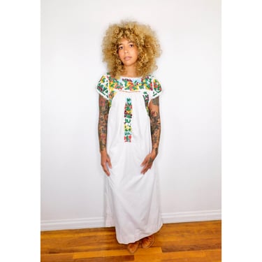 Oaxacan Dress // vintage sun Mexican hand embroidered floral 70s boho hippie cotton hippy white maxi // O/S 