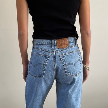28 Levis 560 vintage faded jean / vintage light wash faded high waisted zipper fly Levis 560 jeans made USA | 28 