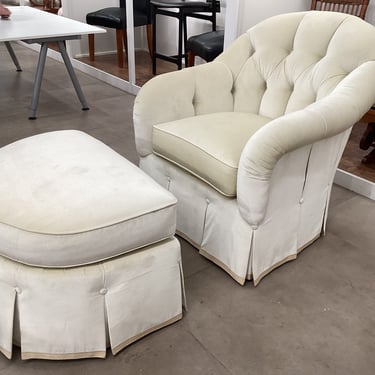 Tufted Chair w/ Ottoman