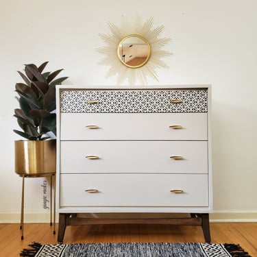 Refinished Mid-century Modern Dresser *****please read ENTIRE listing prior to purchasing SHIPPING is NOT free 