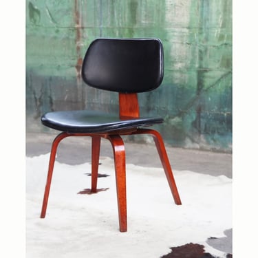 ICONIC Mid Century Modern Black + Walnut Bentwood Dining Accent Chair by Thonet after Charles Eames DCW Danish Modern (Sold Indiv., 2 Avail) 
