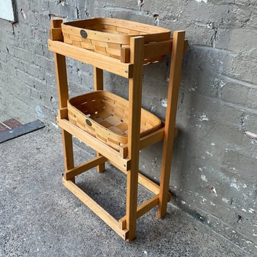 Peterboro Basket Stand