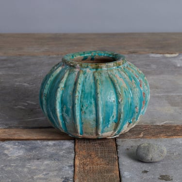 Small Ribbed 19th Century Green Glaze Pot from Borneo