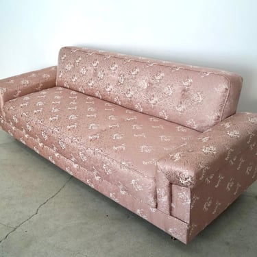 1950’s Mid-Century Modern Convertible Pink Sofa Bed / Sofa Sleeper 