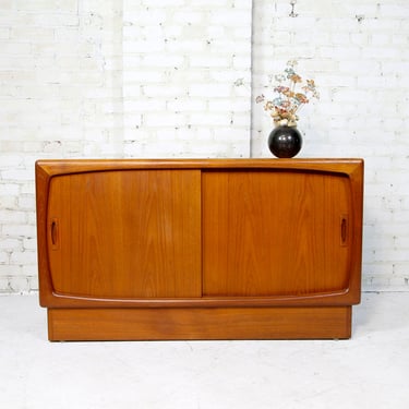 Vintage mcm small teak credenza with sliding doors by H.P. Hansen Danmark | Free delivery in NYC and Hudson Valley areas 