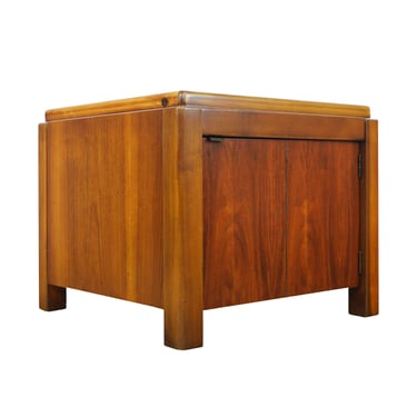 Lane Mid Century Walnut Cube End Table with Bottom Storage