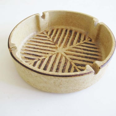 Vintage 70s Pottery Craft Large Round Ceramic Ash Tray - Desert Brutalist Brown Tan Speckled Dish Catchall 