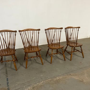 Set of 4 Ethan Allen Nutmeg Brace Back Windsor Dining Chairs 