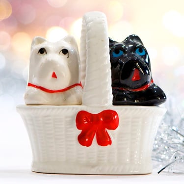 VINTAGE: 1960s - Basket with Salt and Pepper Puppy Dogs - Tableware, Collectable 