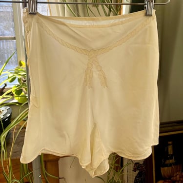 Vintage 1940s Satin Novelty Rope Embroidered Tap Shorts Lingerie Underwear XS Small 26 by TimeBa