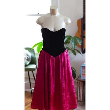 Vintage Gunne Sax Dress - 1980s - Black Velvet, Fuchsia Pink Brocade Floral Jacquard - Strapless, Party, Cocktail 