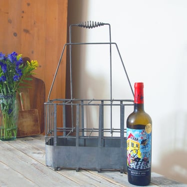 Vintage metal French wine bottle holder / vintage milk bottle carrier 6 section / rustic farmhouse  / wine carrier / metal basket 
