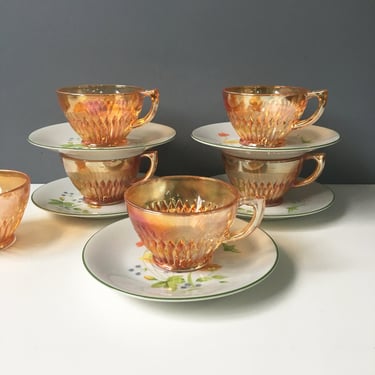 Carnival glass and floral pattern mix and match cups and saucers - set of 5 - vintage tableware 