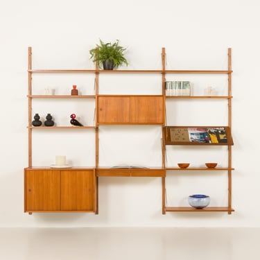 Preben Sorensen wall unit with a desk for PS Systems Randers, Denmark 1960s 