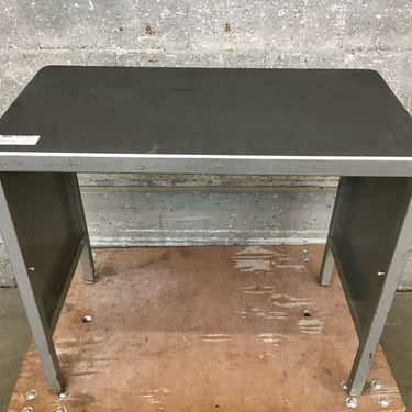 Adorable Industrial Chic Side Table (Seattle)