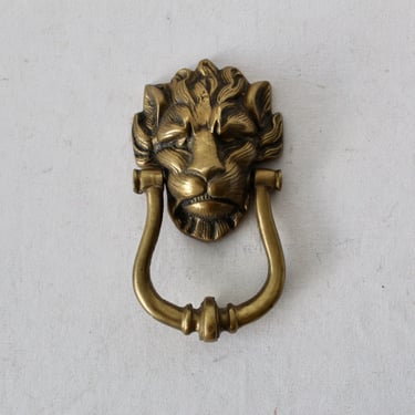 Georgian English Style Cast Brass Heavy Mid Century Modernist Textured Lion's Head Door Knocker 