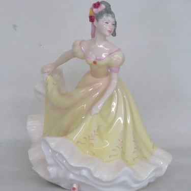 Royal Doulton Ninette Pretty Ladies HN4717 Bone China Porcelain Figurine 2871B