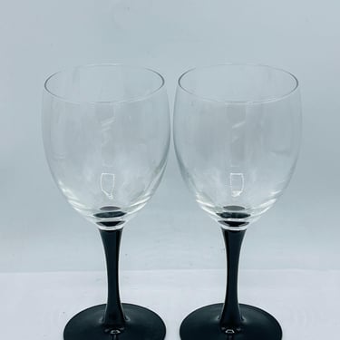 Vintage (2) Arcoroc Luminarc  France Wine Glasses set Black Stemmed  Nice Condition 