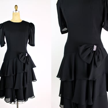 80s Black ruffles Dress / Cocktail Dress / LBD / Bow Dress / Vintage Black Dress / 1980s/ size S/M 