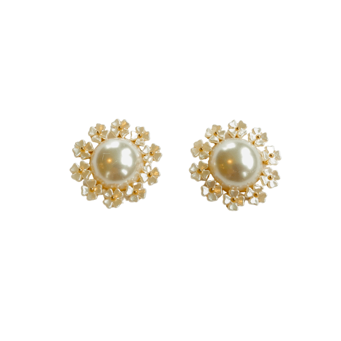 PREORDER SHIPS 5/27: The Pink Reef Oversized Pearl Circle Floral Stud