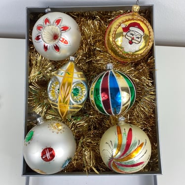 Vintage Glass Christmas Ornaments Set Of 6, Mixed Styles West German & Austria, Quad Indent Reflector, Glitter Hand-Painted Mica, Santa Gold 