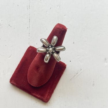 Vintage Mexican Sterling Silver Flower Ring 