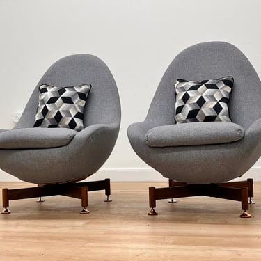 Mid Century Chairs by Greaves and Thomas of London 