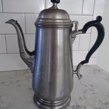 Vintage Oneida Heirloom Pewter Tea/Coffee Pot with Black Bakelite Handle & Creamer 