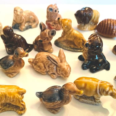 Vintage (16) PC Collection of  Ceramic Wade  Red rose Animal  Figurines  1 1/2" 
