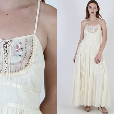 Victorian Gunne Sax Embroidered Maxi Dress / Romantic Bridal Bohemian Wedding Gown / 70s McClintock Renaissance Ivory Lace Corset Dress 