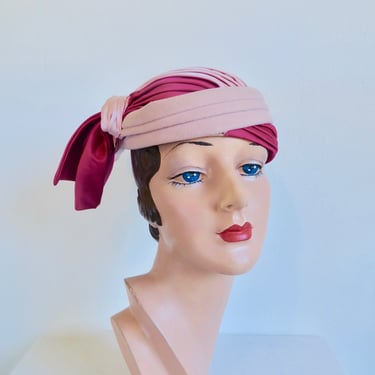 Vintage 1950's Pink and Magenta Felt Cloche Hat with Satin Side Bow Spring Summer 50's Millinery Lecie 