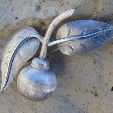 Rancho Alegre ~ Vintage Taxco Sterling Silver Cherry on Stem with Leaves Pin / Brooch 