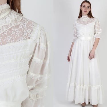 Victorian Inspired Gunne Sax Gold Label White Wedding Dress - Tag Size 11 