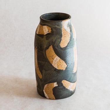 vase charcoal
