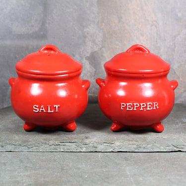 Vintage Red Bean Pot Salt & Pepper Shakers | Plastic Cauldron Shakers | Bixley Shop 