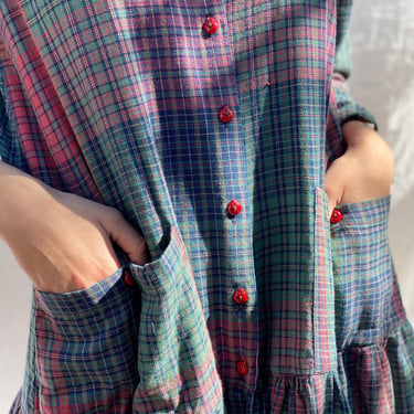 Vintage Cotton Plaid Dress with Ladybug Buttons / Vintage Flannel Dress / 80's Cozy Cotton Drop Waist Dress / Plaid Red Dress / Winter Dress 