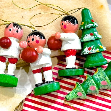 VINTAGE: 5 Wood Ornaments - Feather Tree Ornaments - Soccer Players and Christmas Trees - Retro Ornaments - SKU TUB-28-00011014 