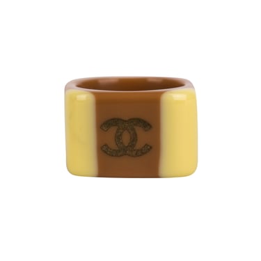 Chanel Vintage AW 2001 Butterscotch Colorblock CC Logo Ring