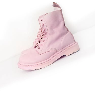 Dr. Martin's Boots 1460 Pascal Chalk Pink VIRGINIA Leather, US 6 L, size 6, Doc's, Doc Martins Ankle Boots Shoes Vintage Mono Lace Up Boots 