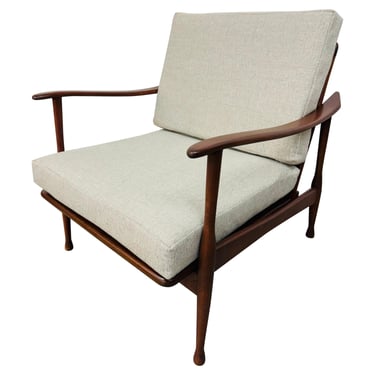 Mid-Century Modern Walnut Lounge Chair 