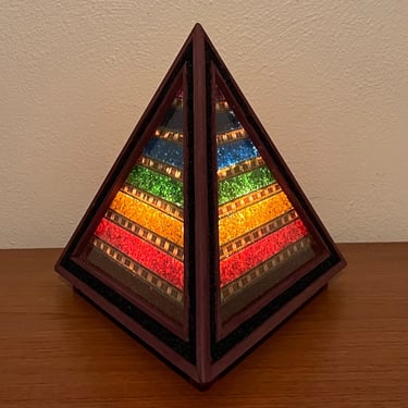 Vintage 00s Colorful Wooden Pyramid Pebble Art Table Lamp Accent Lamps 