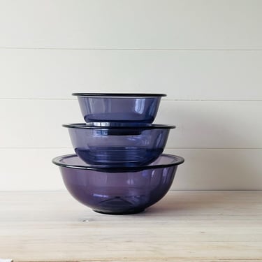 PYREX Glass Purple Nesting Mixing Bowls Set of 3 