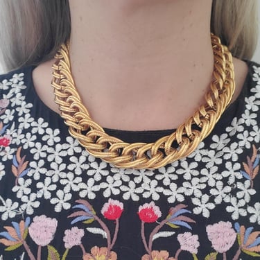 Signed Designer Anne Klein Classic Gold Necklace