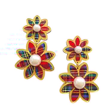 Sample Sale  Holiday Daisy Dangle Earrings