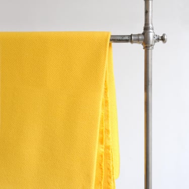 SMALL CASHMERE BLANKET in Yellow