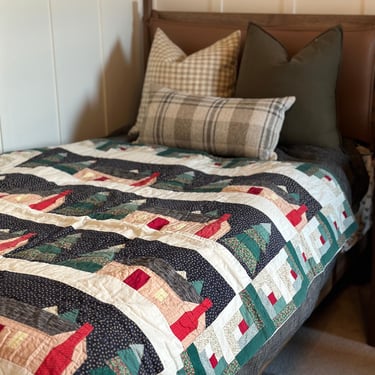 Kids Vintage Christmas Quilt, Log Cabin 