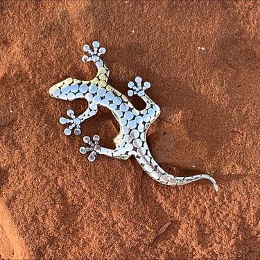 Vintage Sterling Silver Round Dot Design Life Size Lizard Pendant / Brooch 