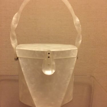 Wilardy Pearlized White Design Award 1957 Lucite Handbag